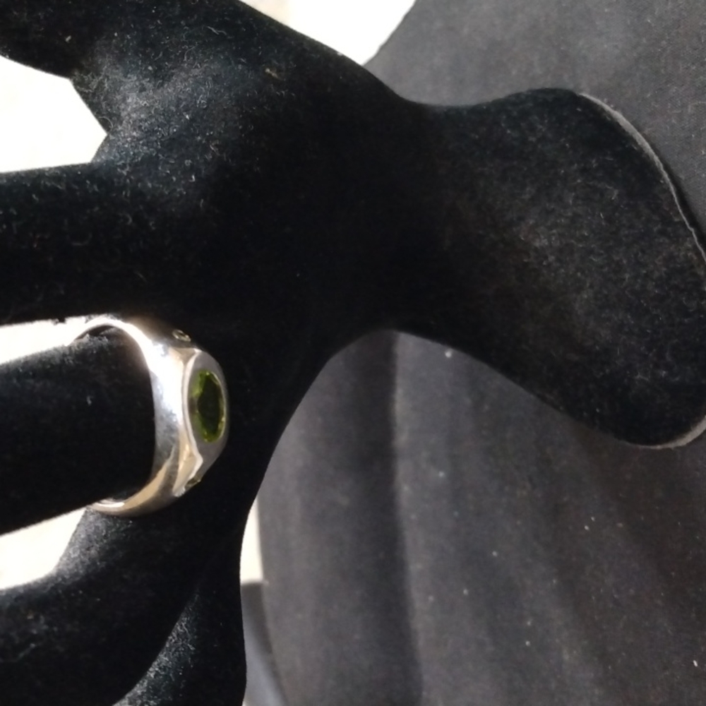 Emerald Lady Ring - image 1